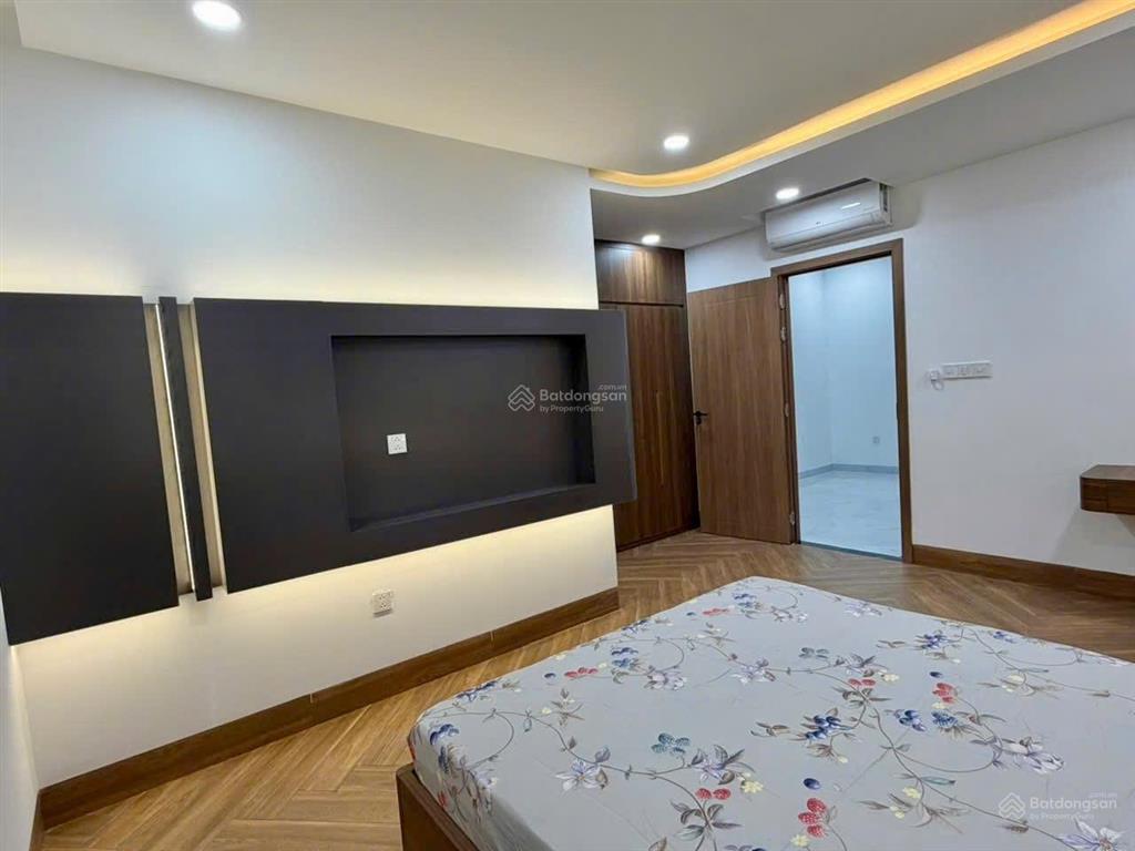 Bán nhà hiện đại 3 tầng 1 tum mỹ gia gói 5 thái hưng (có thang máy) đang sẵn dòng tiền cho thuê