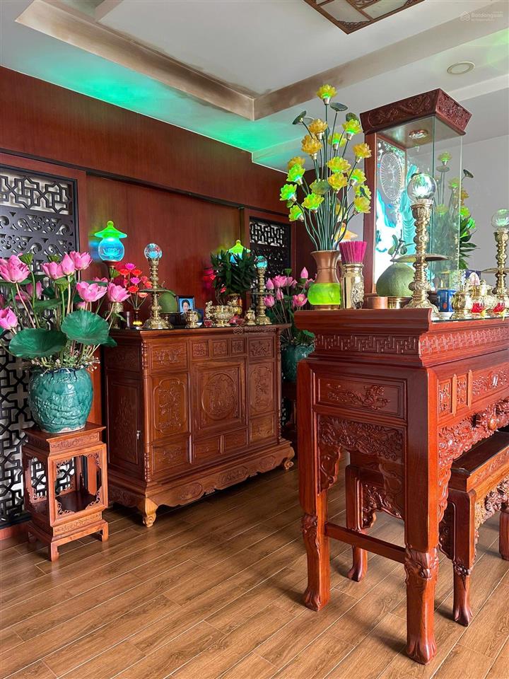 Nhà 4 tầng đầy đủ nội thất mặt tiền văn tiến dũng kđt vcn phước hải nha trang