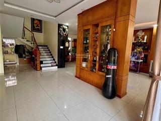 Biệt thự 3 tầng kđt vcn phước hải trung tâm nha trang