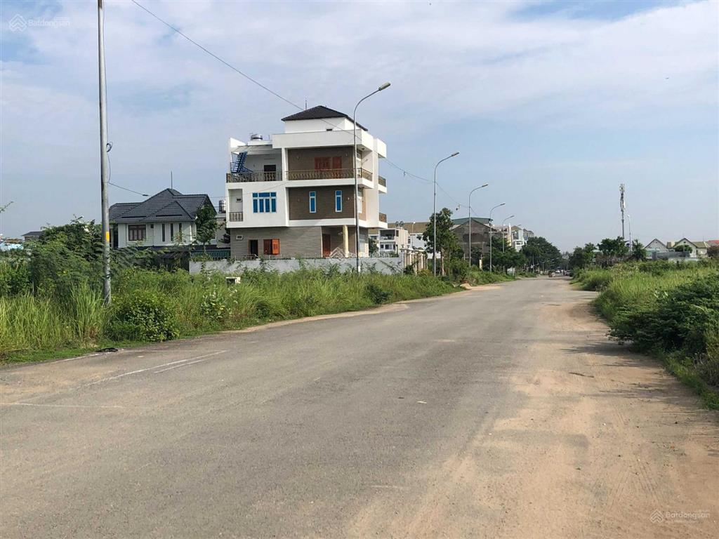 Cần bán lô đất đường 20m thuộc kdc phú nhuận, phước long, tp. hcm vị trí đẹp