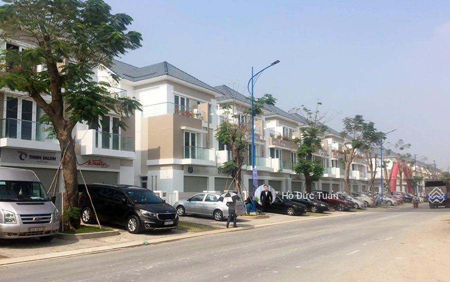 Bán lô góc 126,5m2 vị trí đẹp thuộc dự án kdc hưng phú, phường phước long, tp. hcm giá tốt