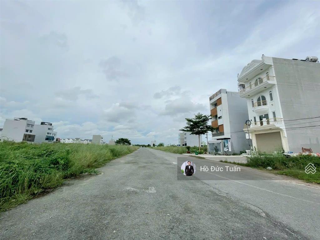 Bán đất nền đối diện trường học dự án kdc sở văn hóa thông tin, 73,5 triệu / m2 vị trí đẹp