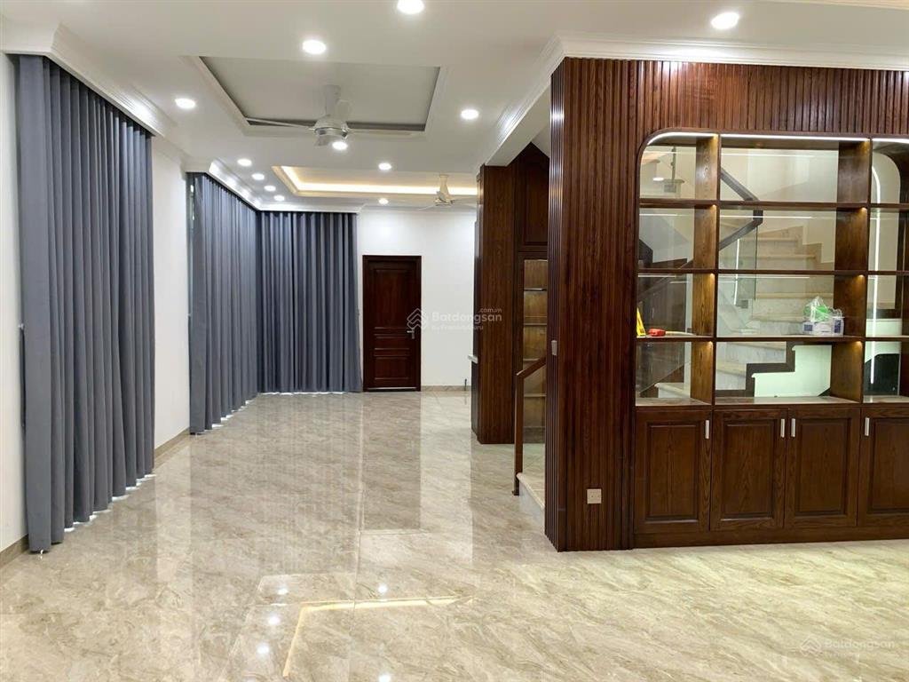 Cho thuê nhà riêng biệt thự 5pn, 5wc tại bưng ông thoàn, 22,5 triệu, 200m2
