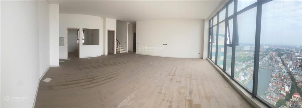 Chính chủ cần bán penthouse mipec long biên, 326m2 đông nam, view sông hồng