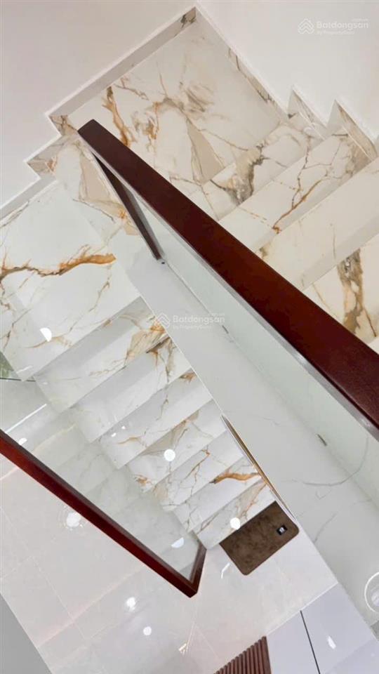 20  bán nhà 4,1m x20m đường lê đại hành p11 q11 gần lữ gia