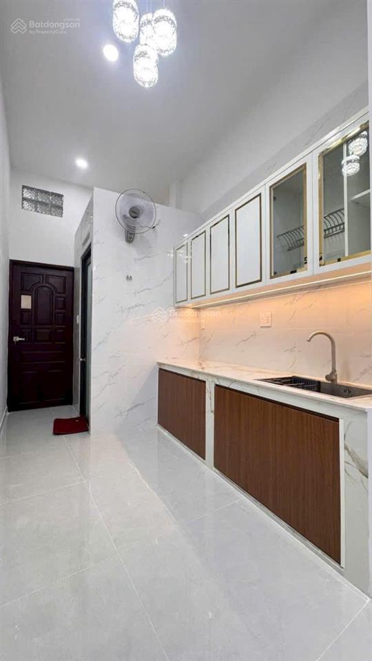 20  bán nhà 4,1m x20m đường lê đại hành p11 q11 gần lữ gia