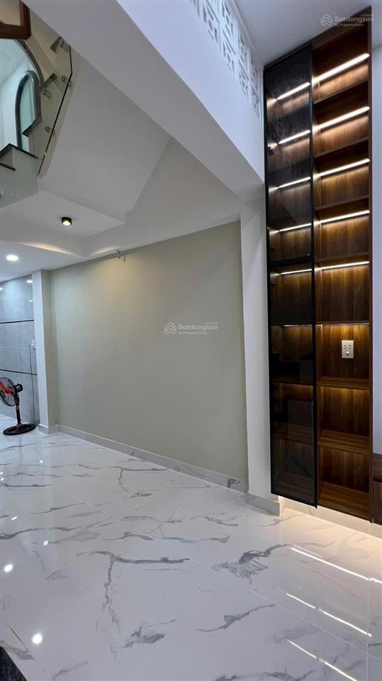 Bán nhà mặt tiền chợ cư xá phú hòa quận 11 dt 4x16m nhà mới 2 lầu