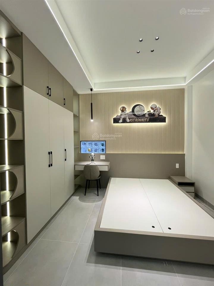 Bán nhà mới quận 11  có thang máy  3,9x10,7m  trệt lửng 2 lầu sân thượng  8,7 tỷ