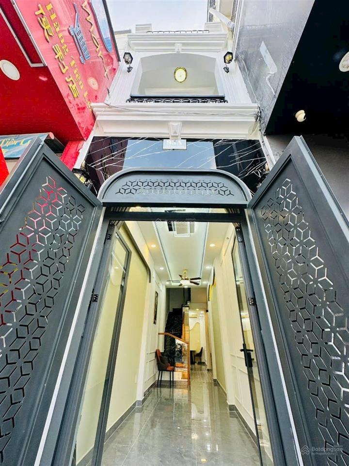 Bán nhà mặt tiền lũy bán bích, phú thạnh 2,5x15m 2 lầu sân thượng 5,95 tỷ