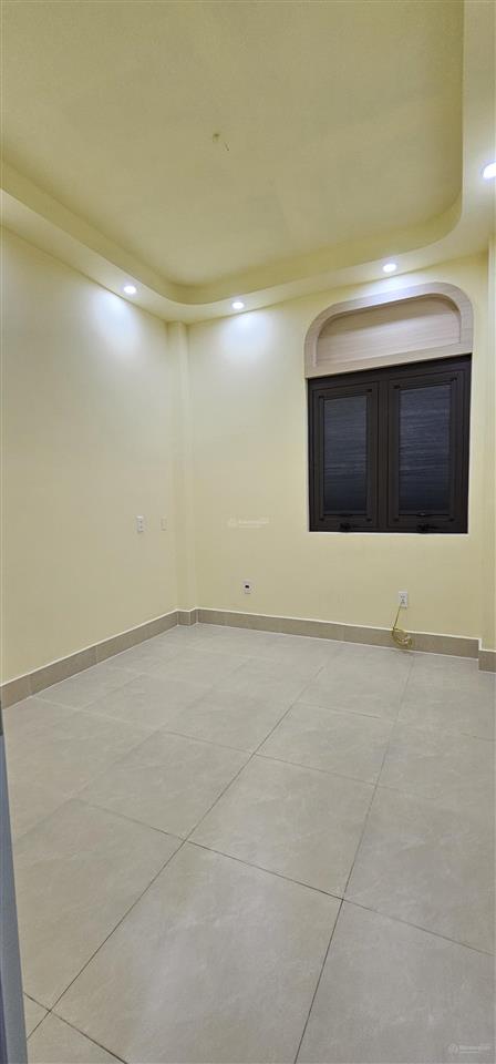 Bán nhà mới 341/14k lạc long quân, quận 11 3,2x7m trệt 2 lầu sân thượng 4 tỷ 990