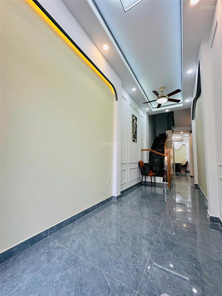 Mtkd số 95 lũy bán bích nhà mới 3 tầng chỉ 5,95 tỷ