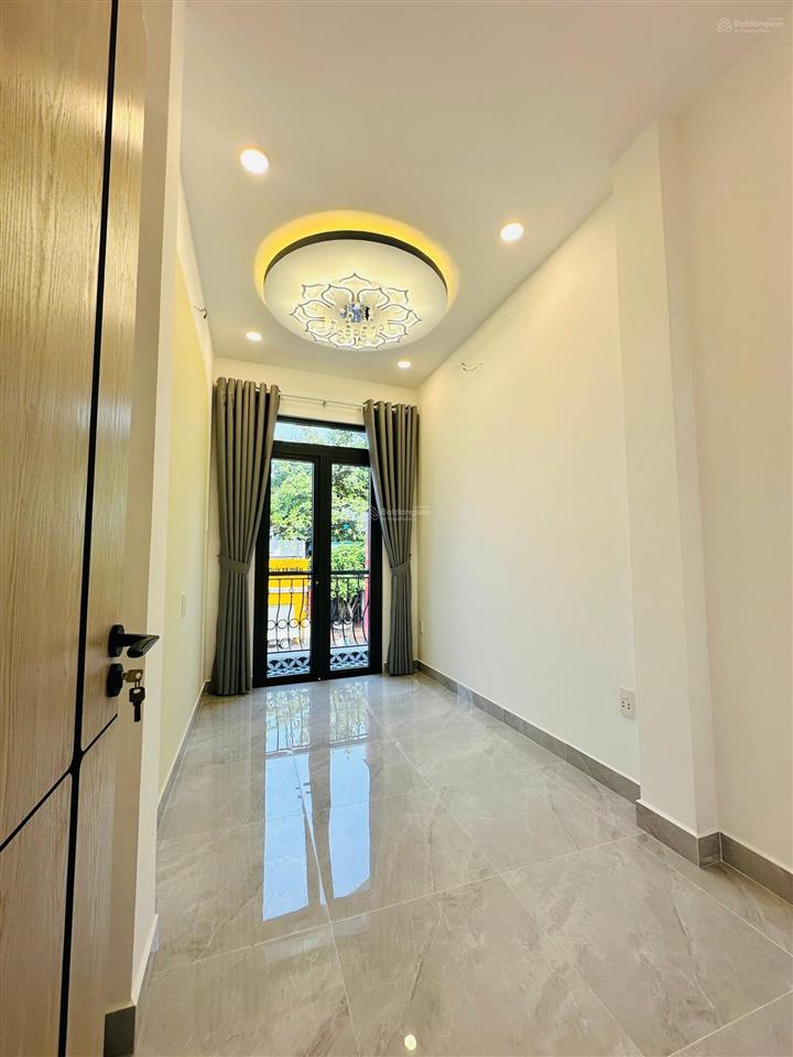 Mtkd số 95 lũy bán bích nhà mới 3 tầng chỉ 5,95 tỷ