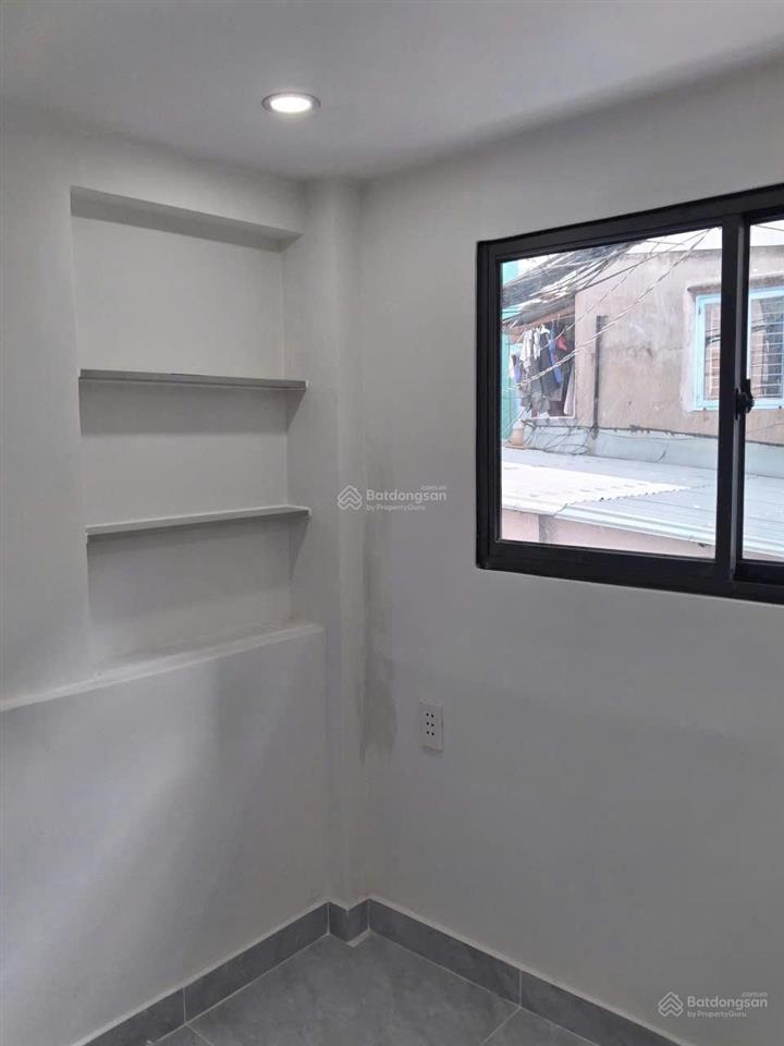 Nhà hẻm 6m q11  2pn, 2wc  gần bình thới  ở & kinh doanh  2,8 tỷ tl