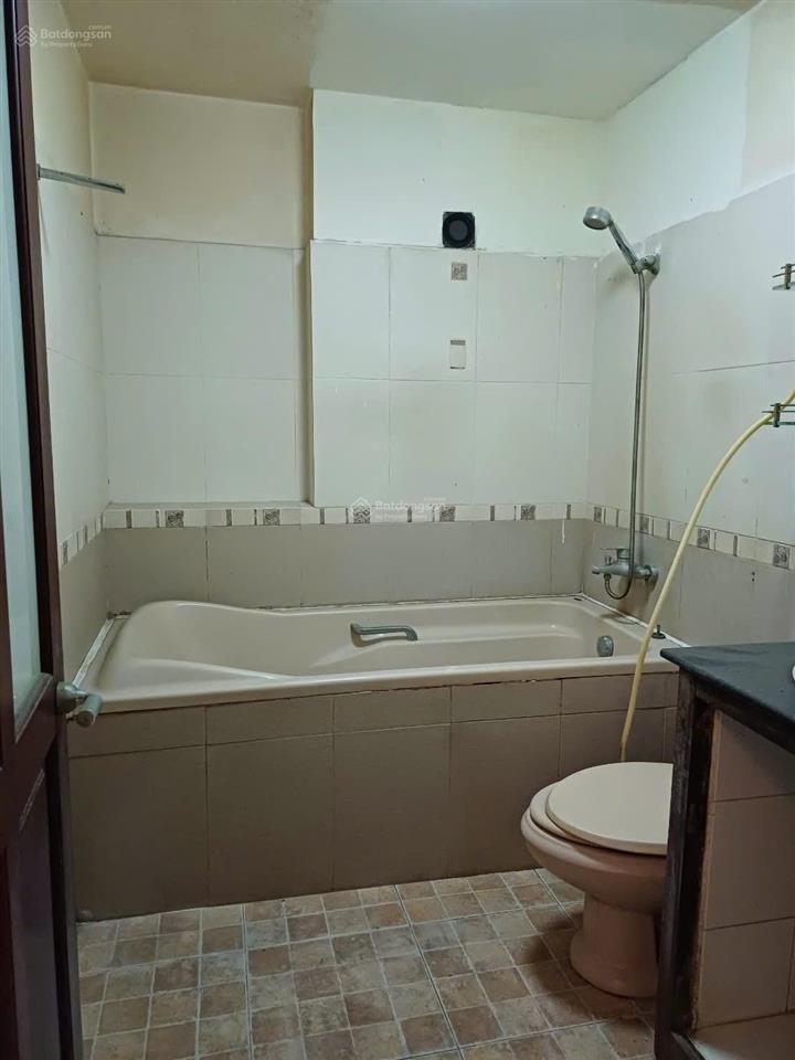 Nhà lạc long quân, q11 7pn, trệt lửng 2 lầu sân thượng gần ubnd 9,5 tỷ tl