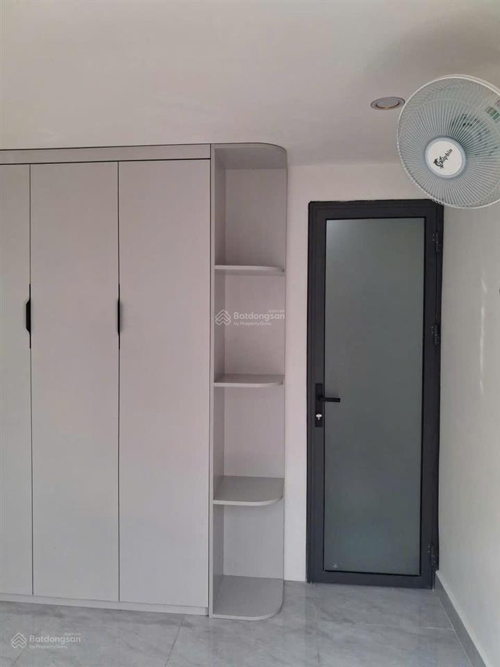 Nhà lạc long quân, q11 7pn, trệt lửng 2 lầu sân thượng gần ubnd 9,5 tỷ tl
