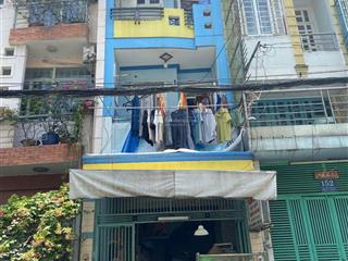 Bán nhà mặt tiền gần chợ phú thọ quận 11 giáp quận 10 đường công chúa ngọc hân.