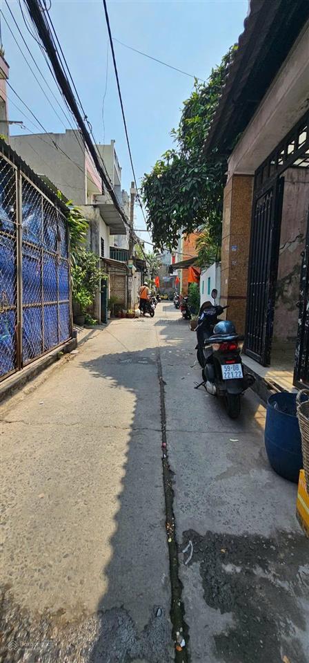 Bán nhà bình long, gần aeon tân phú  4,15x18m  trệt 2 lầu sân thượng  6,75 tỷ