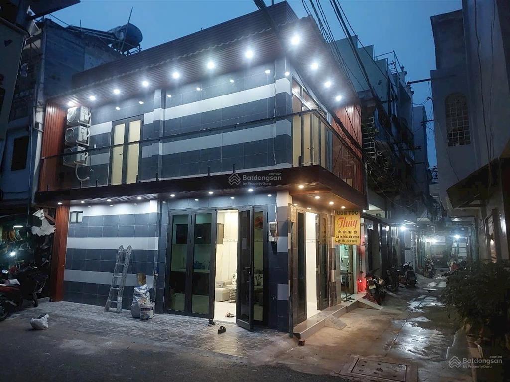 Bán nhà mặt tiền khu 341 lạc long quân q11 gần chợ hoa đầm sen
