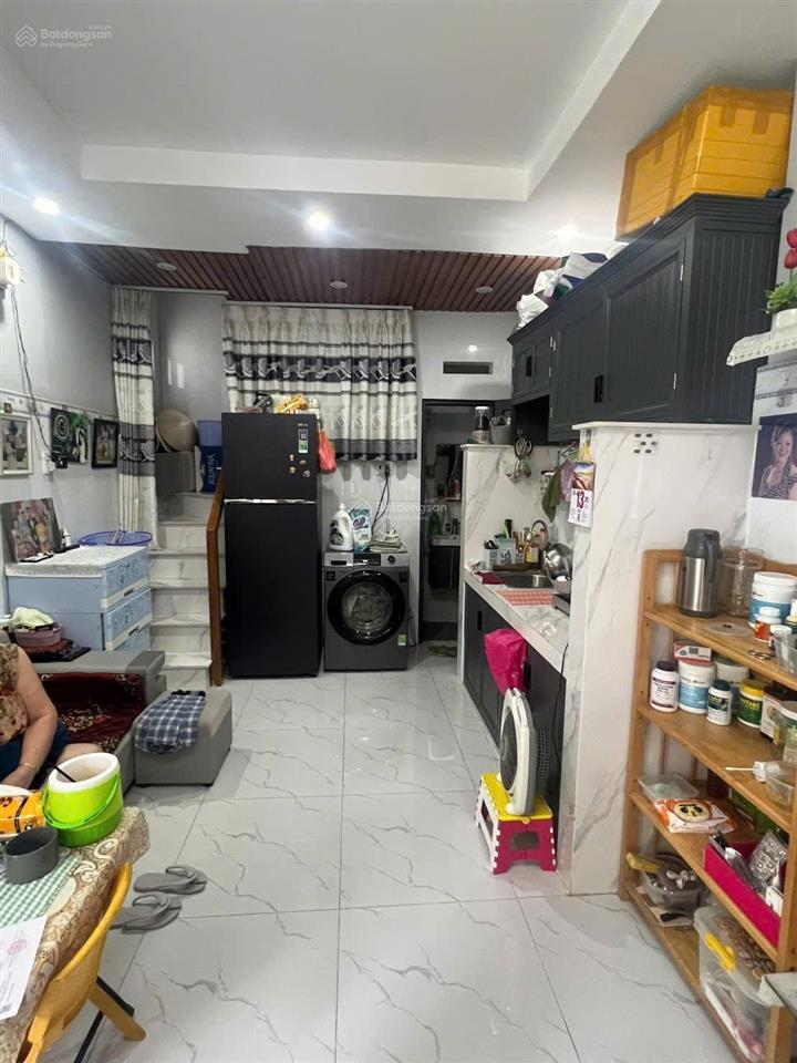 Bán nhà mặt tiền khu 341 lạc long quân q11 gần chợ hoa đầm sen