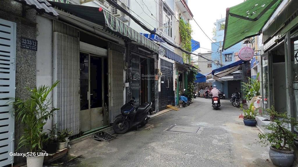 Bán nhà 3 tầng xe hơi đậu cửa 4pn, huỳnh văn chính tân phú chỉ 3 tỷ 200