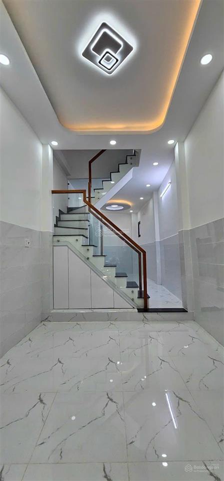 Bán nhà đường hàn hải nguyên p. minh phụng (q.11 cũ) có 4pn3wc