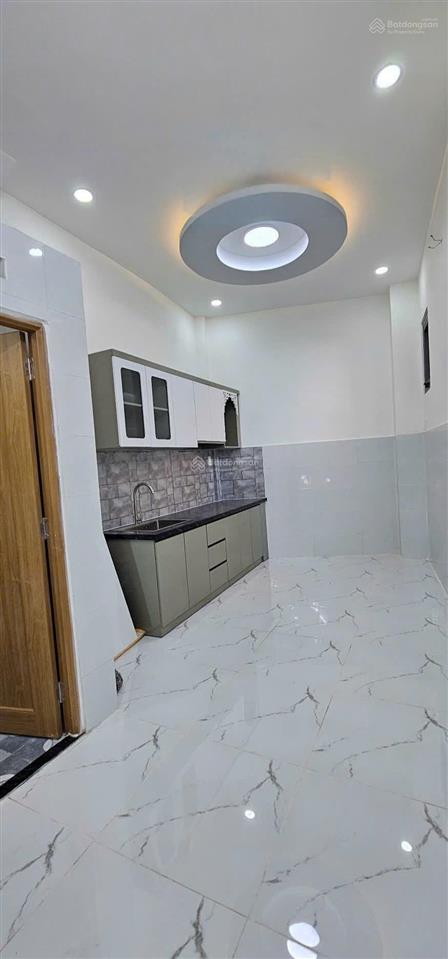 Bán nhà đường hàn hải nguyên p. minh phụng (q.11 cũ) có 4pn3wc
