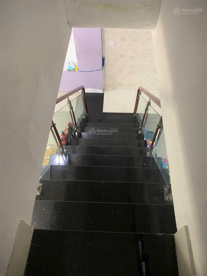 Hoa hồng 1% gửi anh chị bán nhà ngang rộng 5,2m hẻm nhựa 6m đường trịnh đình trọng, quận tân phú