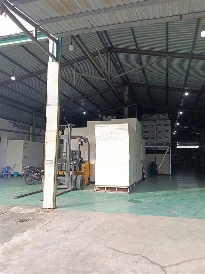 Kho xưởng cho thuê Thới An , Quận 12 , DT: 600m2