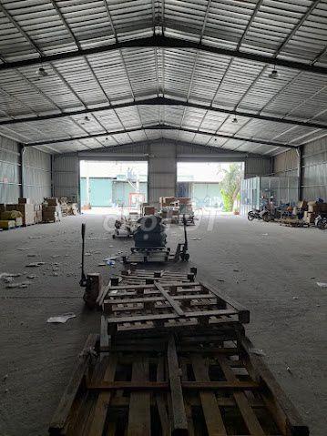 Kho xưởng cho thuê Quốc Lộ 1A , Quận 12 , DT: 530m2