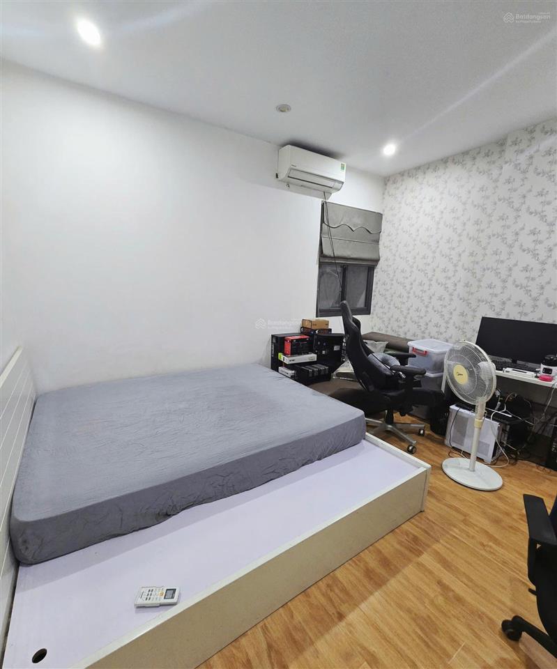 Chính chủ, giá thật, ảnh thật, tôi cần bán căn hộ 3 pn, 2wc, nhà thoáng mát, tầng thấp