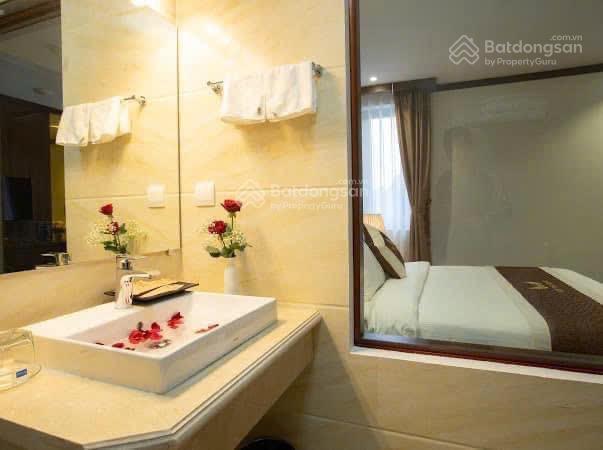 Bán shophouse view đẹp ở mon bay hạ long, 75 tỷ vnd, 242m2, 6 tầng