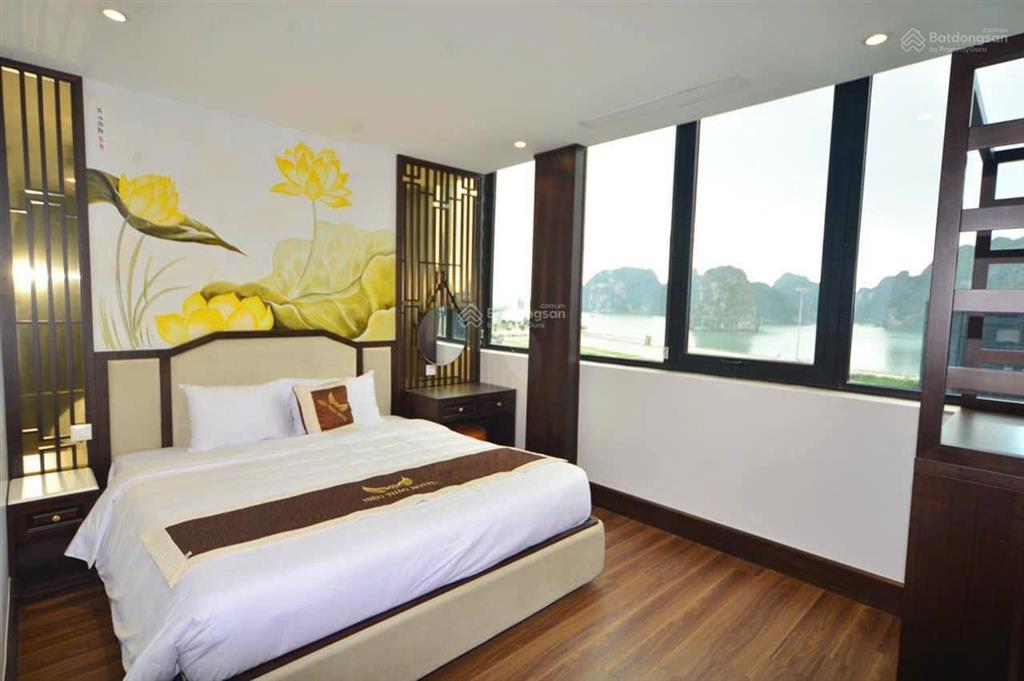 Bán shophouse view đẹp ở mon bay hạ long, 75 tỷ vnd, 242m2, 6 tầng