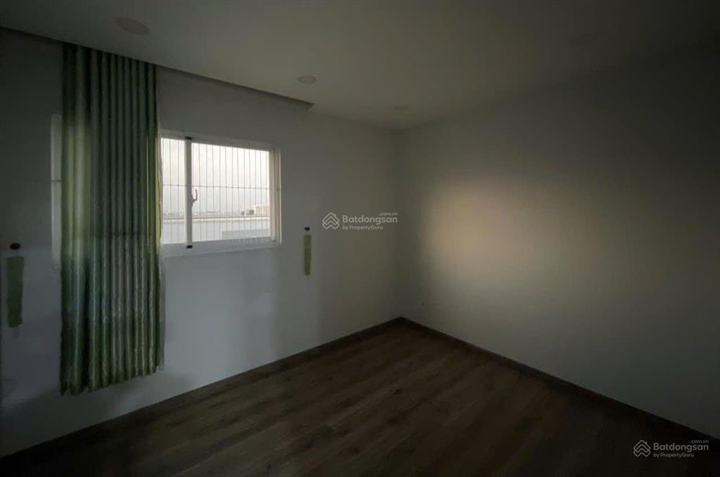 Chủ cần tiền bán gấp căn 70m2 ehoms giá 2,8ty 2pn + cạnh khu đô thị global city 1phut!