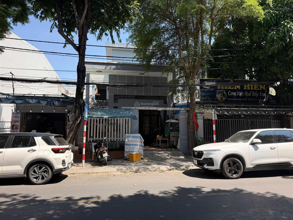 Gia đình tôi cần bán nhà 1 tầng + 1 gác lửng, giá tốt cho người thiện chí.   0982 966 ***