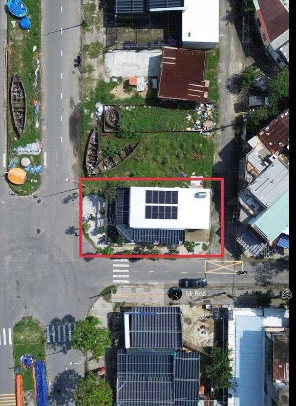 Góc 3 mặt tiền  diện tích 193.6m2 trục 33m cách biển 100m  xây dựng cao tầng khai thác dòng tiền