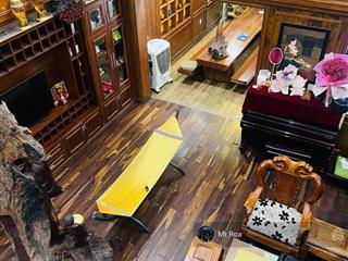 Chủ vay bank cần chuyển nhượng gấp, biệt thự phố lõi đà nẵng 151m2 full công năng, nội thất gỗ xịn
