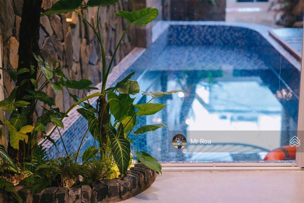 Bán căn homestay 3 tầng mặt tiền đường mỹ khê 7, sẵn dòng tiền thuê 40 triệu hàng tháng. giá tốt