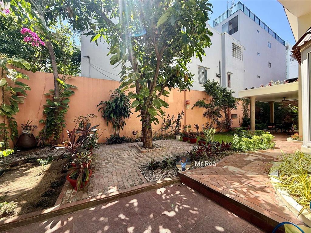 Căn nào rẻ hơn căn này trả lại tiền cọc ,bán đất tặng nhà 2 tầng chế lan viên đà nẵng, 241m2