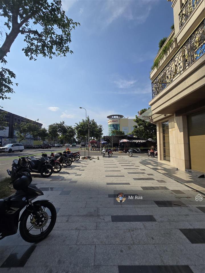 Cho thuê shophouse 4 tầng, đối diện chung cư cao cấp masteri rivera đà nẵng.