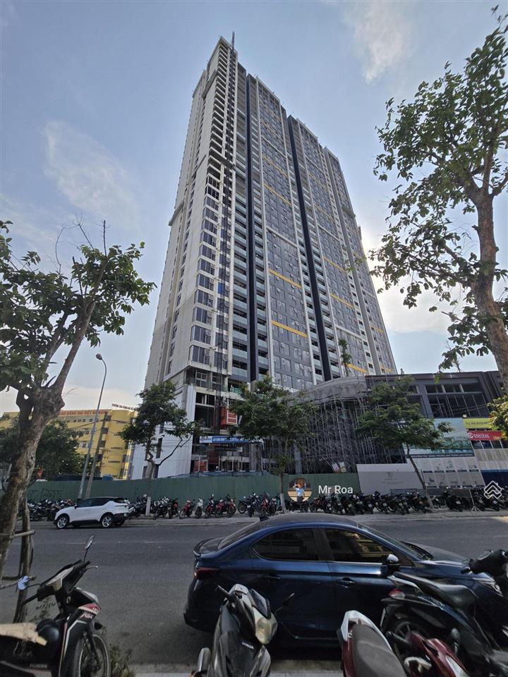 Cho thuê shophouse 4 tầng, đối diện chung cư cao cấp masteri rivera đà nẵng.