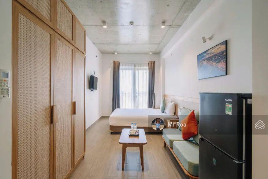 Hotel 8 tầng  29 phòng, ngay danh lam du lịch đà nẵng, sẵn dòng tiền thuê 200 triệu một tháng.