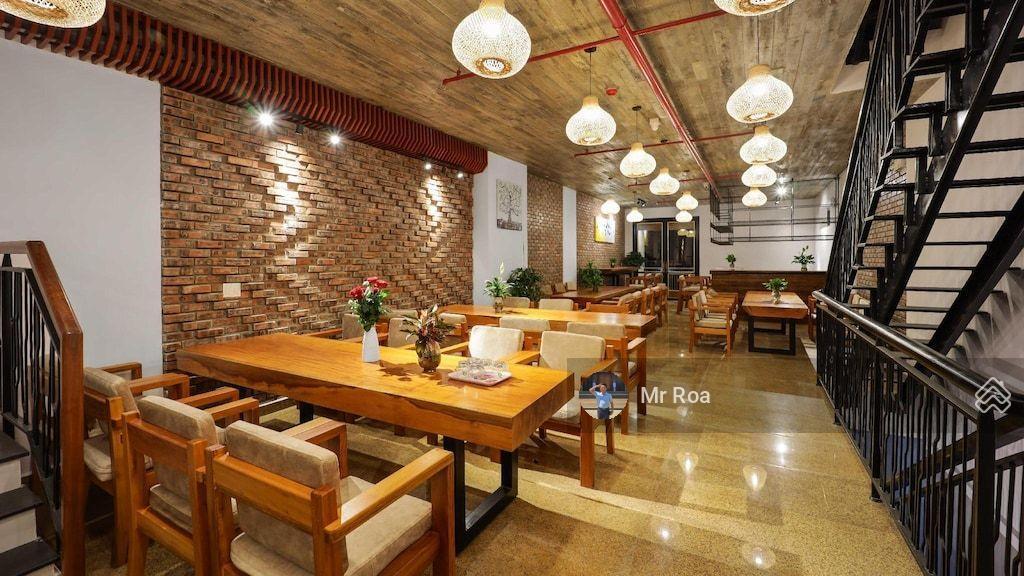 Hotel 8 tầng  29 phòng, ngay danh lam du lịch đà nẵng, sẵn dòng tiền thuê 200 triệu một tháng.