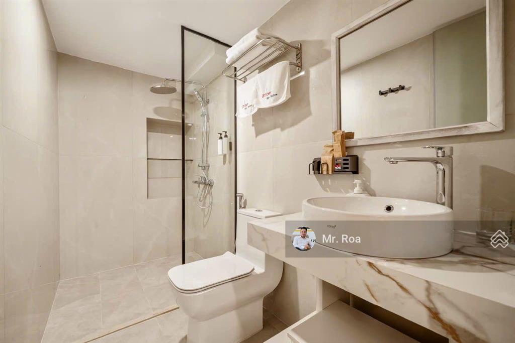 Giảm giá 5 tỷ chào bán khách sạn biển mỹ khê 11 tầng 40p  dòng tiền 4,2 tỷ một năm đã trừ chi phí