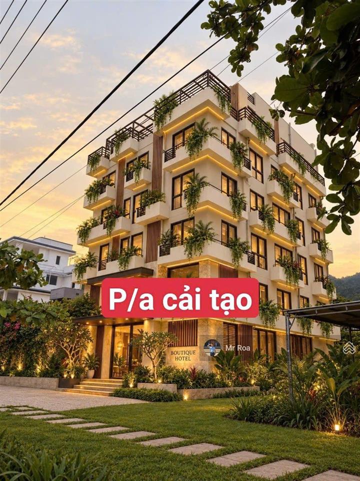 Chủ cần bán tòa nhà 5.5 tầng  36 phòng, diện tích đất 300m2, gần biển, mà giá chỉ bằng tiền đất