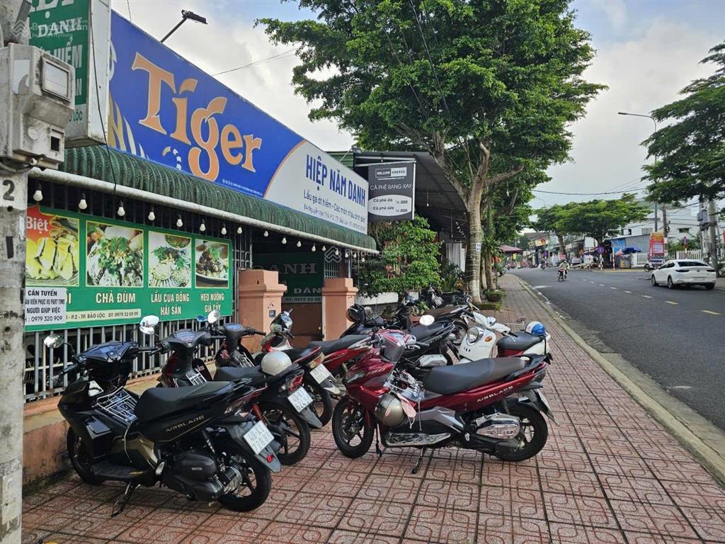 Gia đình cần bán nhà  mặt tiền nguyễn văn trỗi, phường 2, bảo lộc