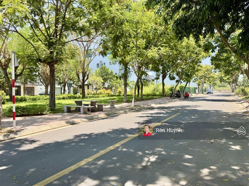 Lô sạch đẹp còn sót lại kđt hà quang 1 cạnh công viên thông ra đường vành đai 2 sông quán trường