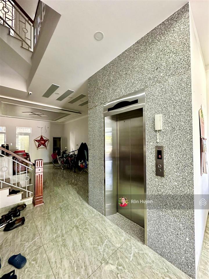 Cho thuê nhà 3 tầng kđt hà quang 2 nằm đối diện công viên có thang máy giá chỉ 22tr/tháng