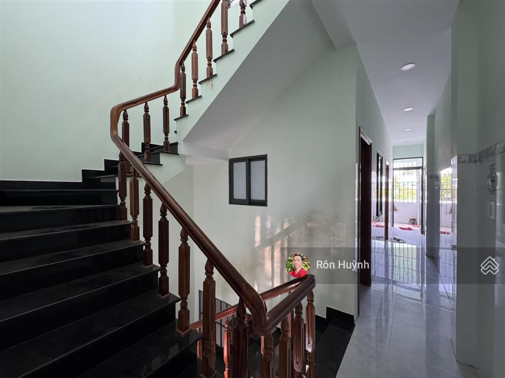 Cho thuê nhà 3 tầng tại phước hải vị trí gần chợ, trường học, thích hợp vừa ở vừa mở văn phòng