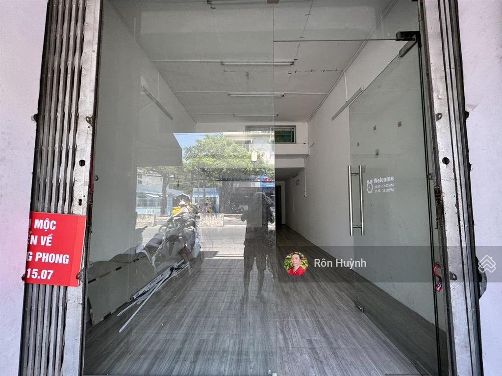 Cho thuê nhà kinh doanh mặt tiền đường lê hồng phong gần siêu thị corpmart vị trí tttp nha trang