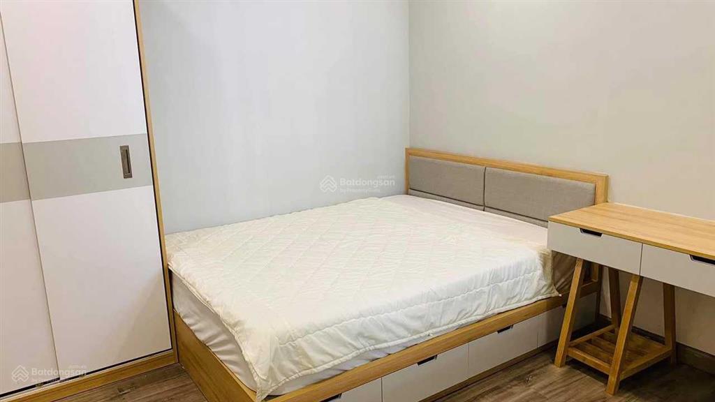 Bán căn hộ 41bis điện biên phủ, bình thạnh, ban công, nội thất, sổ hồng